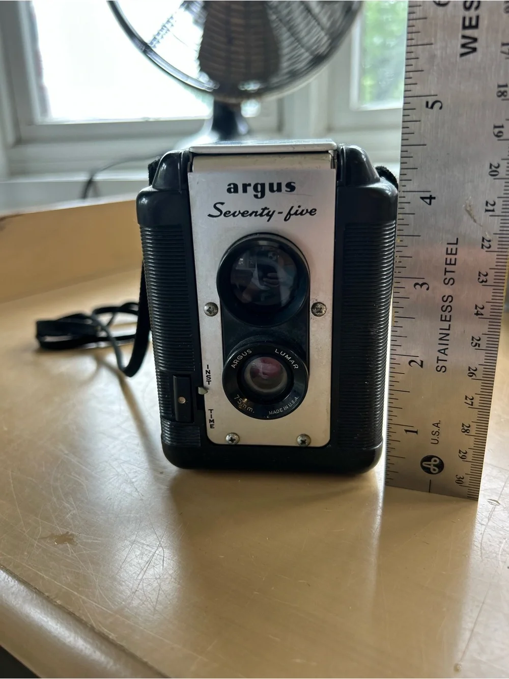 Argus Seventy-Five Twin Lens Camera – Black and Silver